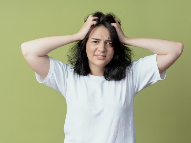 Descubre todo lo que debes saber sobre el cuero cabelludo irritado en este artículo